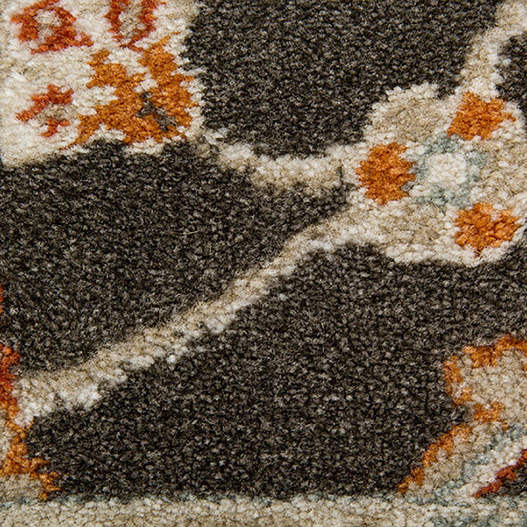 Rochester Durable Traditional Persian Rug Rug Traders